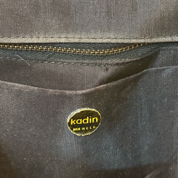 🌟HP🌟VTG 1960s Black Patent Top Handle Bag by Kadin USA - Picture 15 of 16